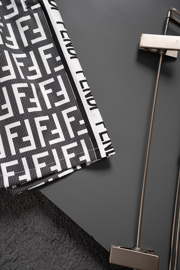 ブランドハーフパンツ素材ディテール